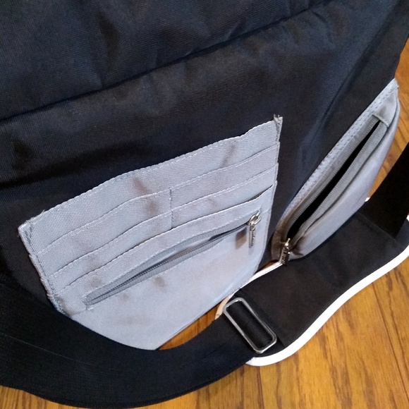 JJ Cole black canvas diaper bag NWOT - Picture 5 of 8